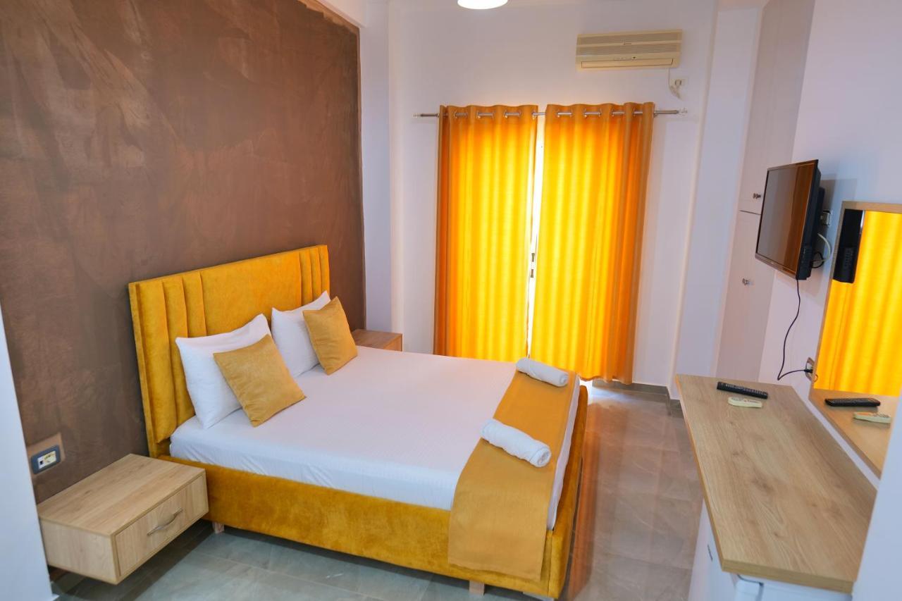 Adi-vera Apartment *