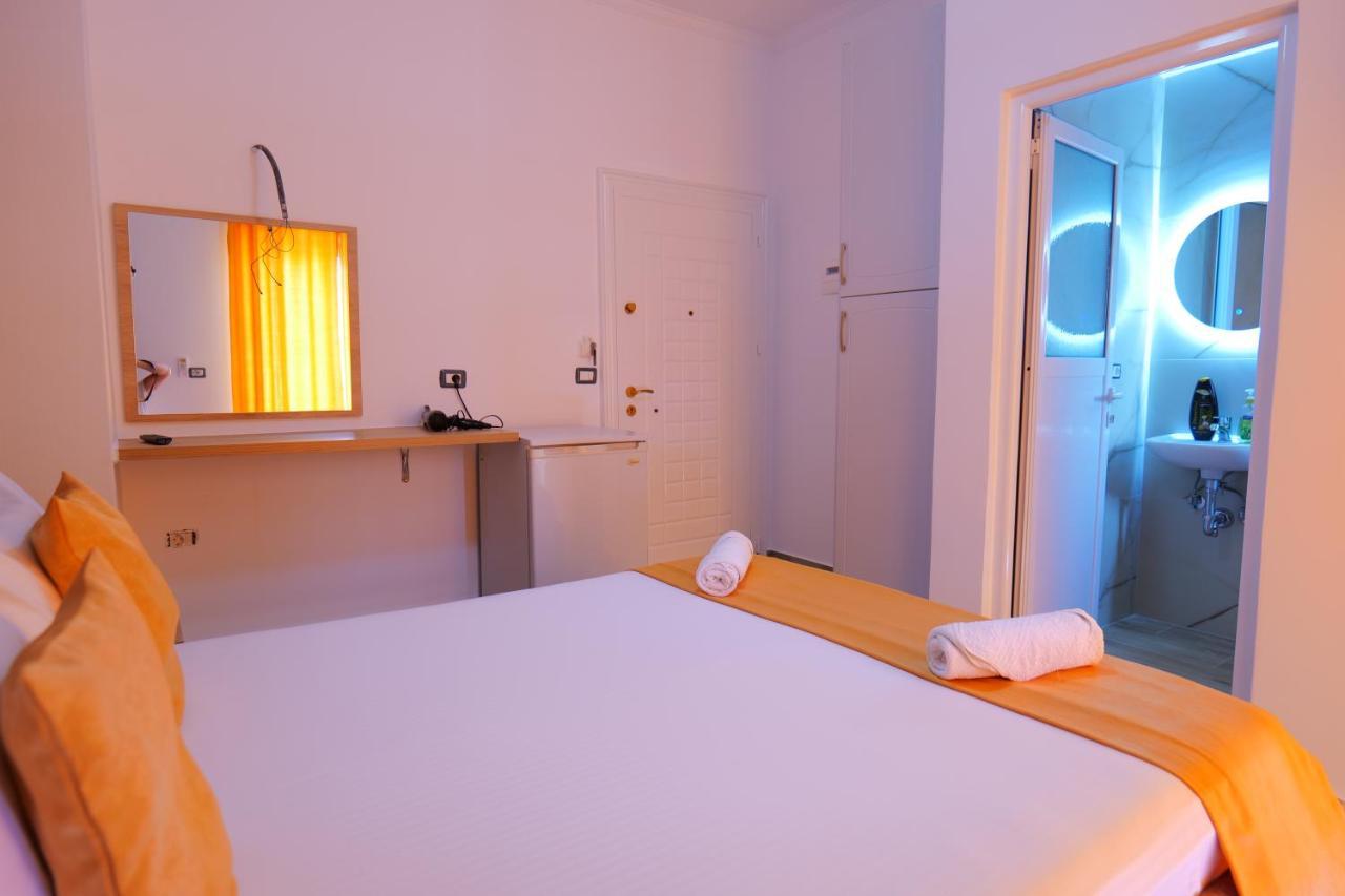 Adi-vera Apartment *