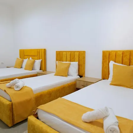 Hotel Adi-Vera Sarande Exterior photo