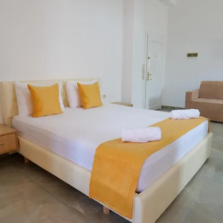 Hotel Adi-Vera Sarande Exterior photo