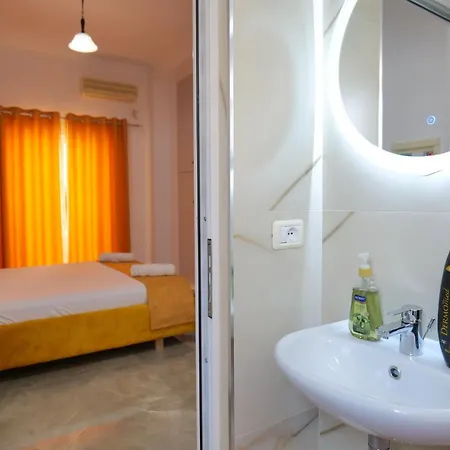 Hotel Adi-Vera Sarande Exterior photo