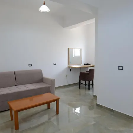 Hotel Adi-Vera Sarande Exterior photo