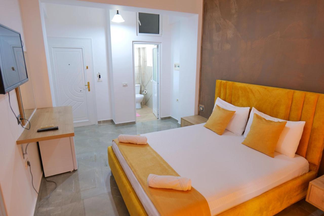 Adi-vera Apartment *